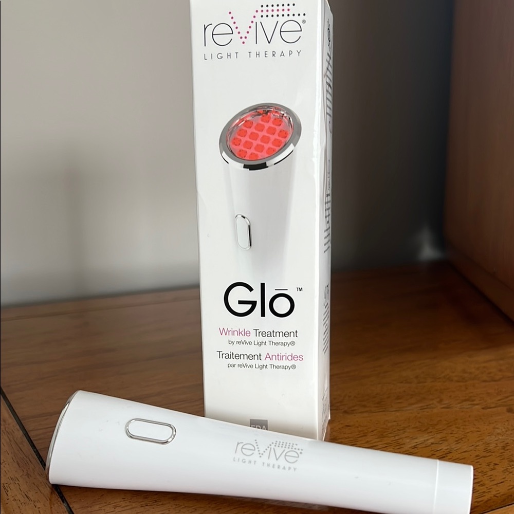 Glo Revive Skincare Tool wrinkle red light treatment